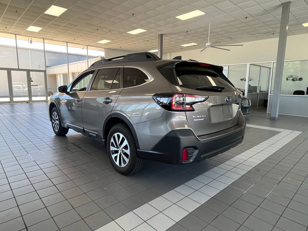 Used 2022 Subaru Outback Premium SUV