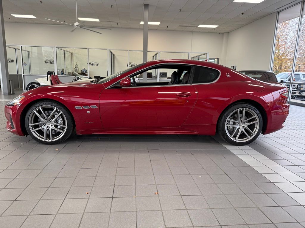 2018 Maserati Granturismo Sport MC photo 2