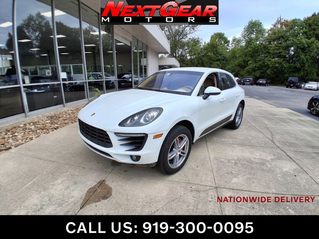 2016 Porsche Macan