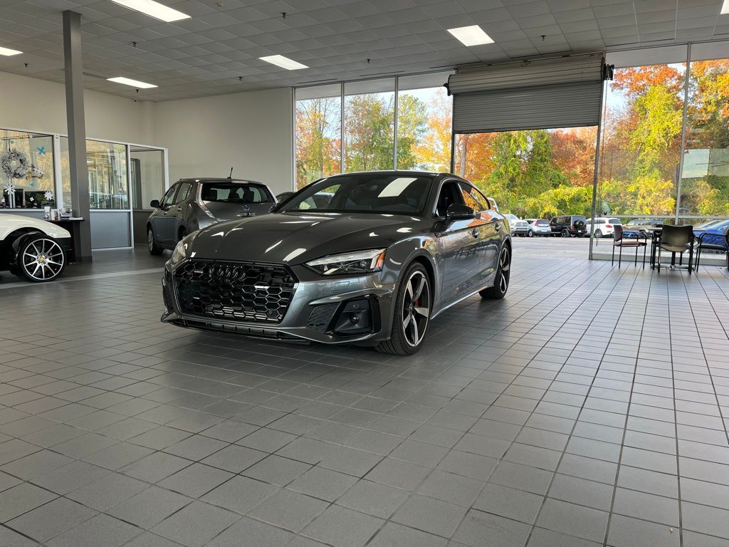 2024 Audi A5 45 S line Prestige photo 4