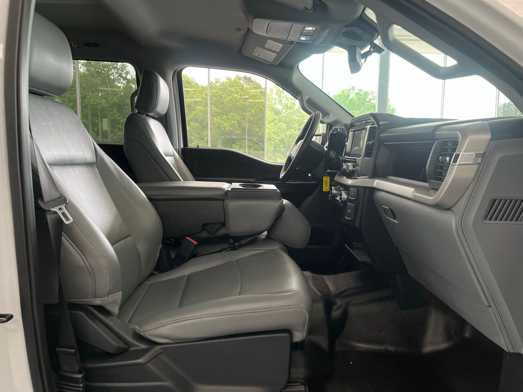 2022 Ford F-150 XL - Photo 7