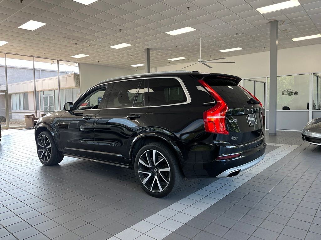 Used 2020 Volvo XC90 T6 Momentum SUV