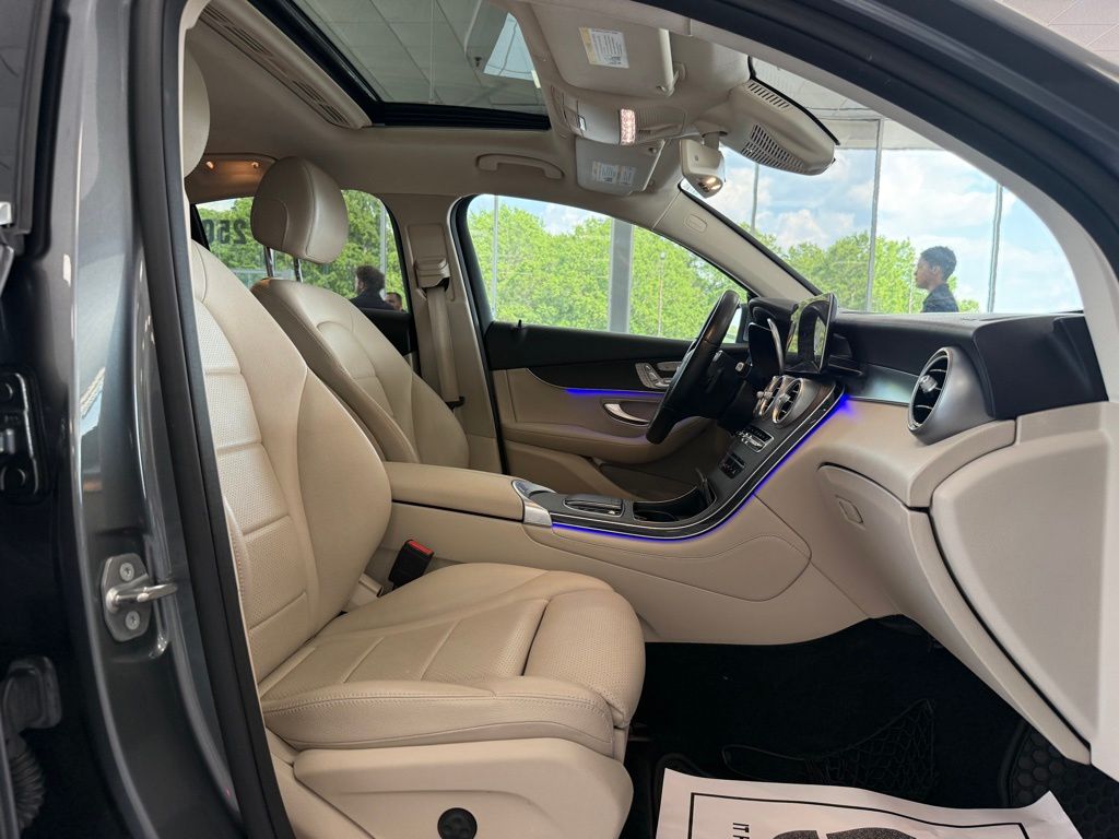 2020 Mercedes-Benz GLC Coupe GLC300 - Photo 25
