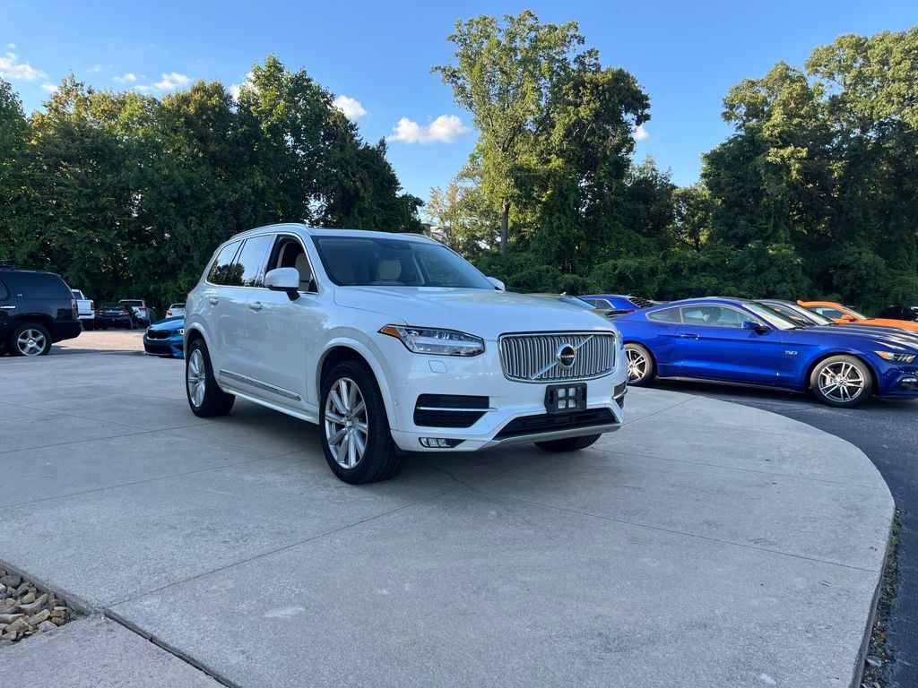 2019 Volvo XC90 T6 Inscription photo 3