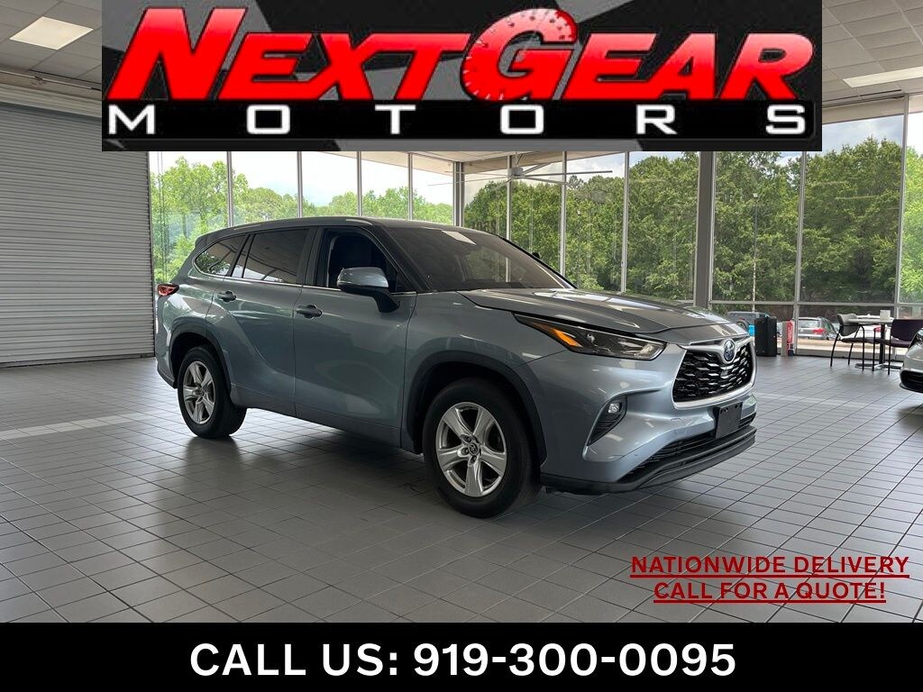 Used 2023 Toyota Highlander Hybrid LE SUV