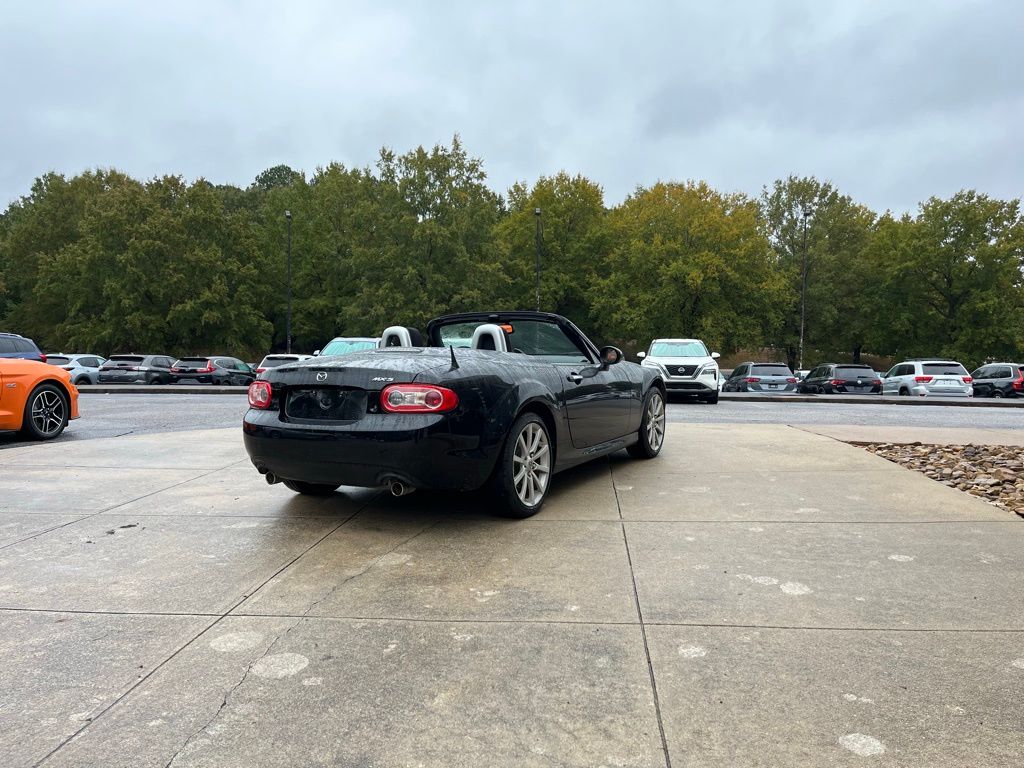 2011 Mazda MX-5 Miata Miata Touring photo 2