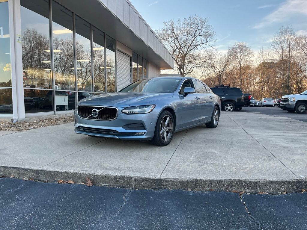 Used 2018 Volvo S90 T5 Momentum Sedan
