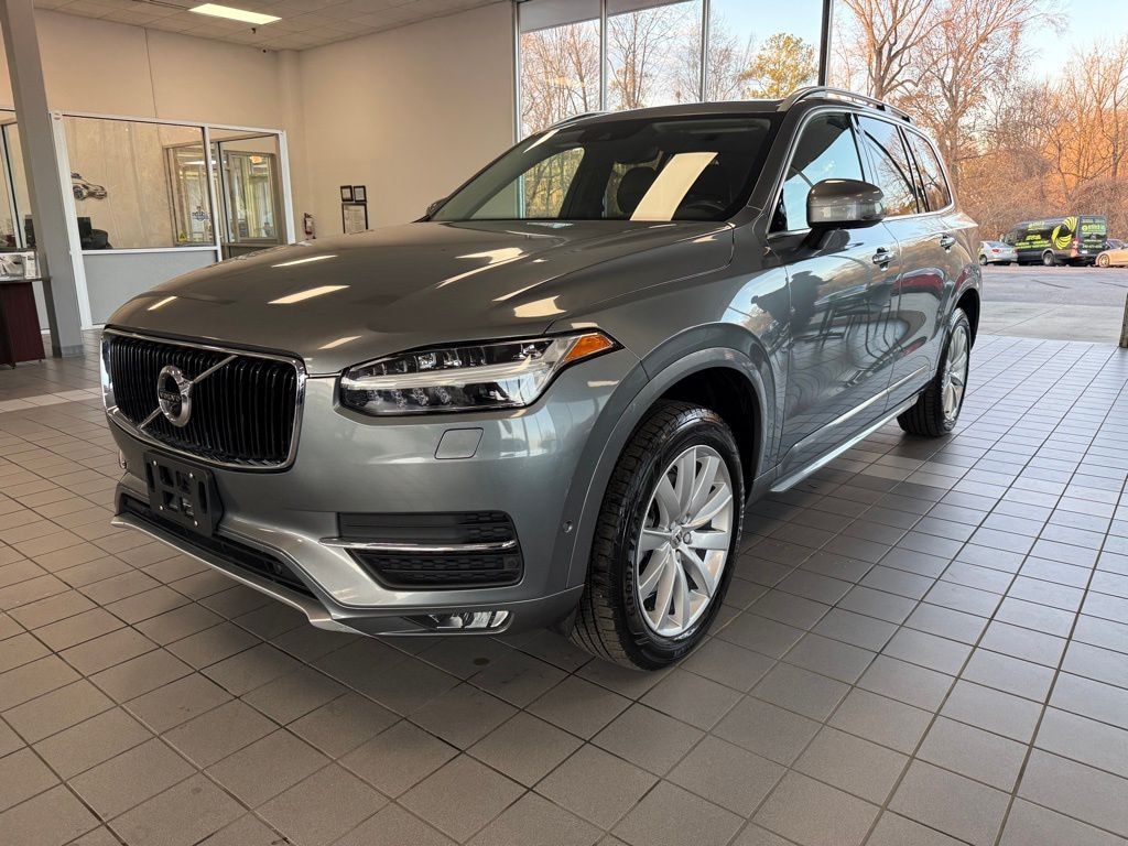 Used 2018 Volvo XC90 T6 Momentum SUV