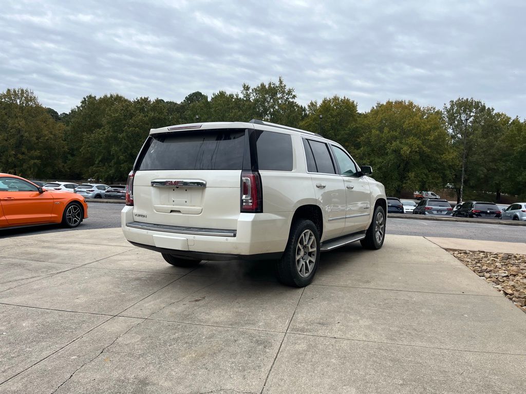 2015 Gmc Yukon Denali photo 2