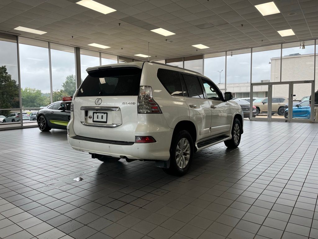2018 Lexus GX 460 photo 3