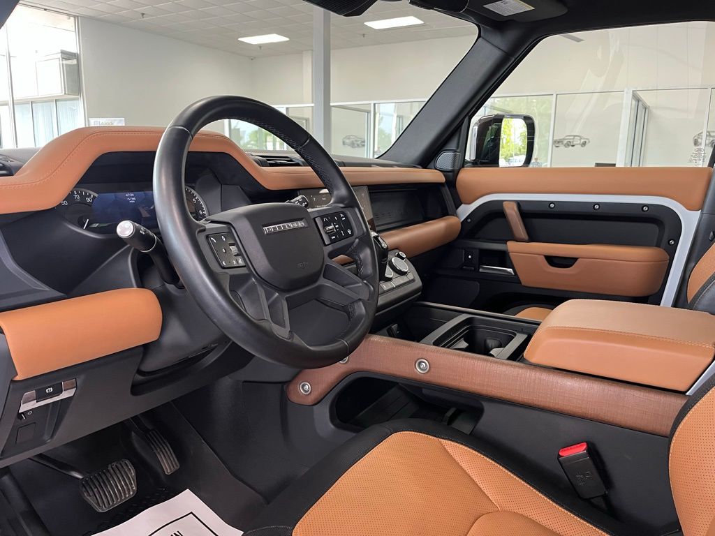2023 Land Rover Defender X-Dynamic SE - Photo 10
