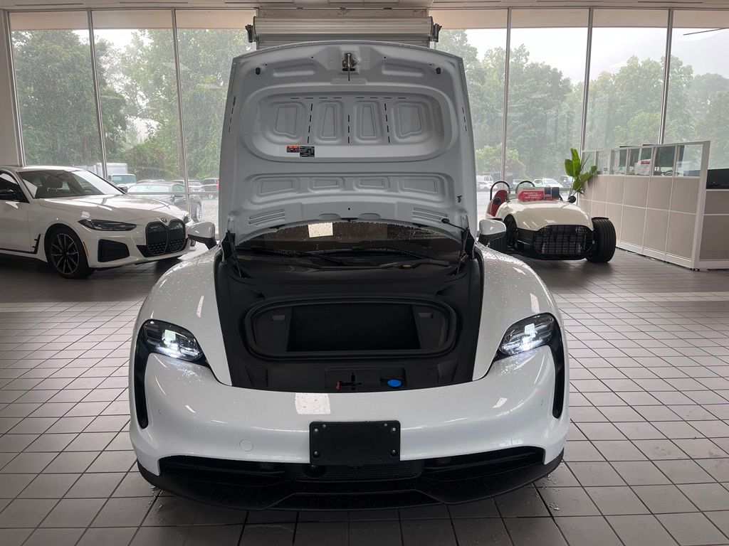 2022 Porsche Taycan Base - Photo 27