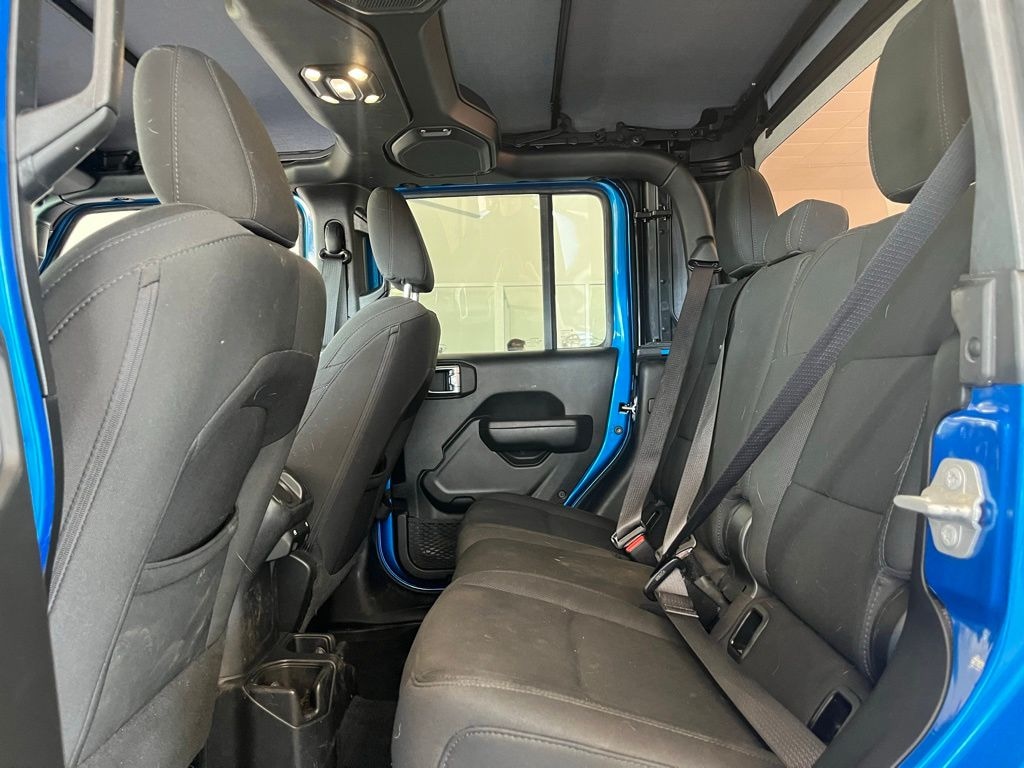 Used 2022 Jeep Gladiator Sport Truck