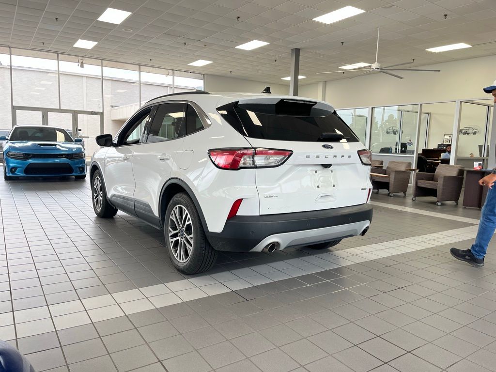 2020 Ford Escape SEL photo 2