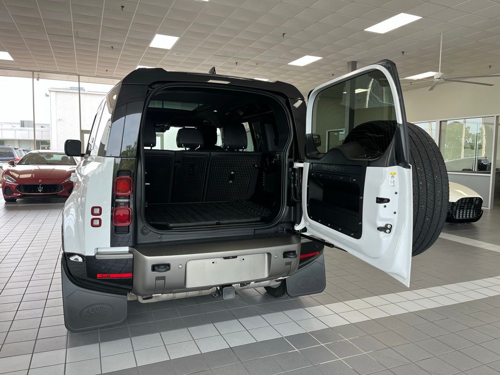 2023 Land Rover Defender X-Dynamic SE - Photo 27