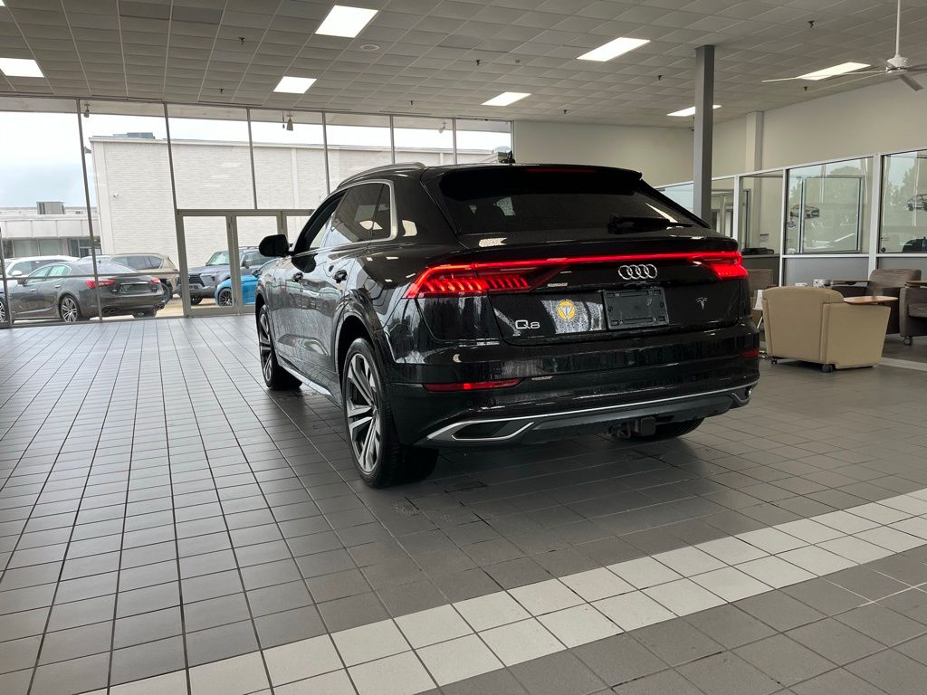2019 Audi Q8 Premium Plus photo 3