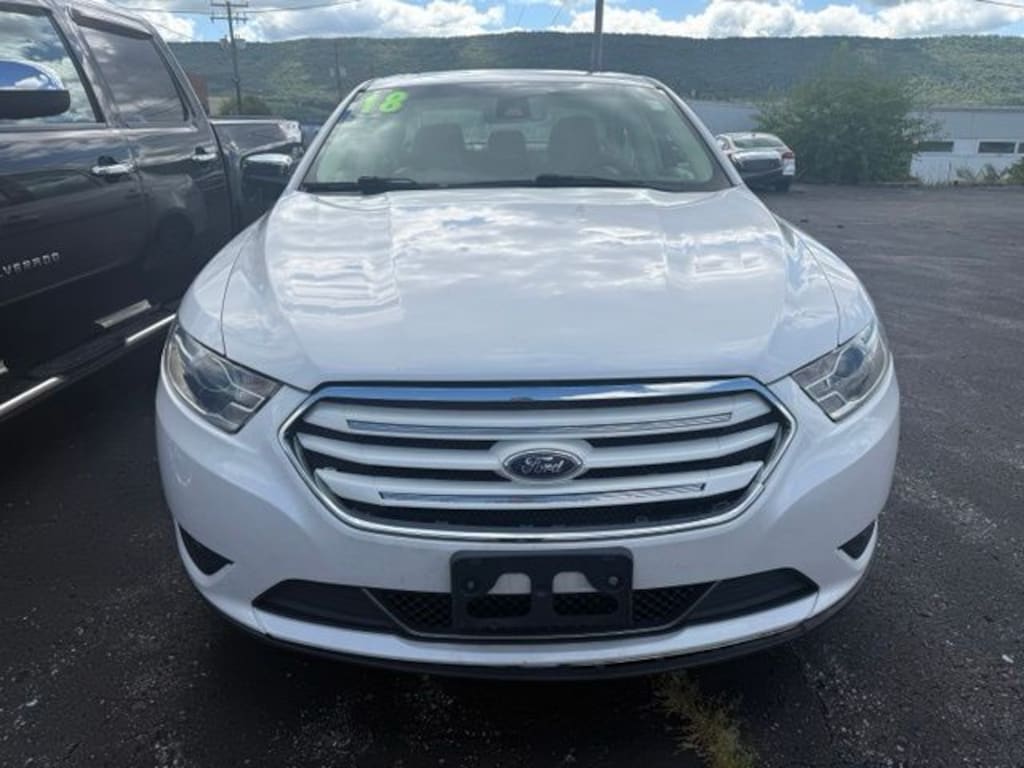 Used 2018 Ford Taurus Limited Sedan