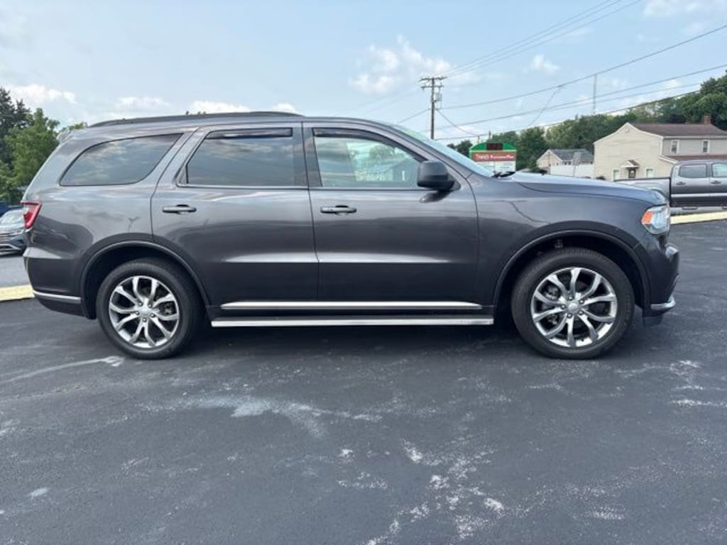 Used 2018 Dodge Durango SXT SUV