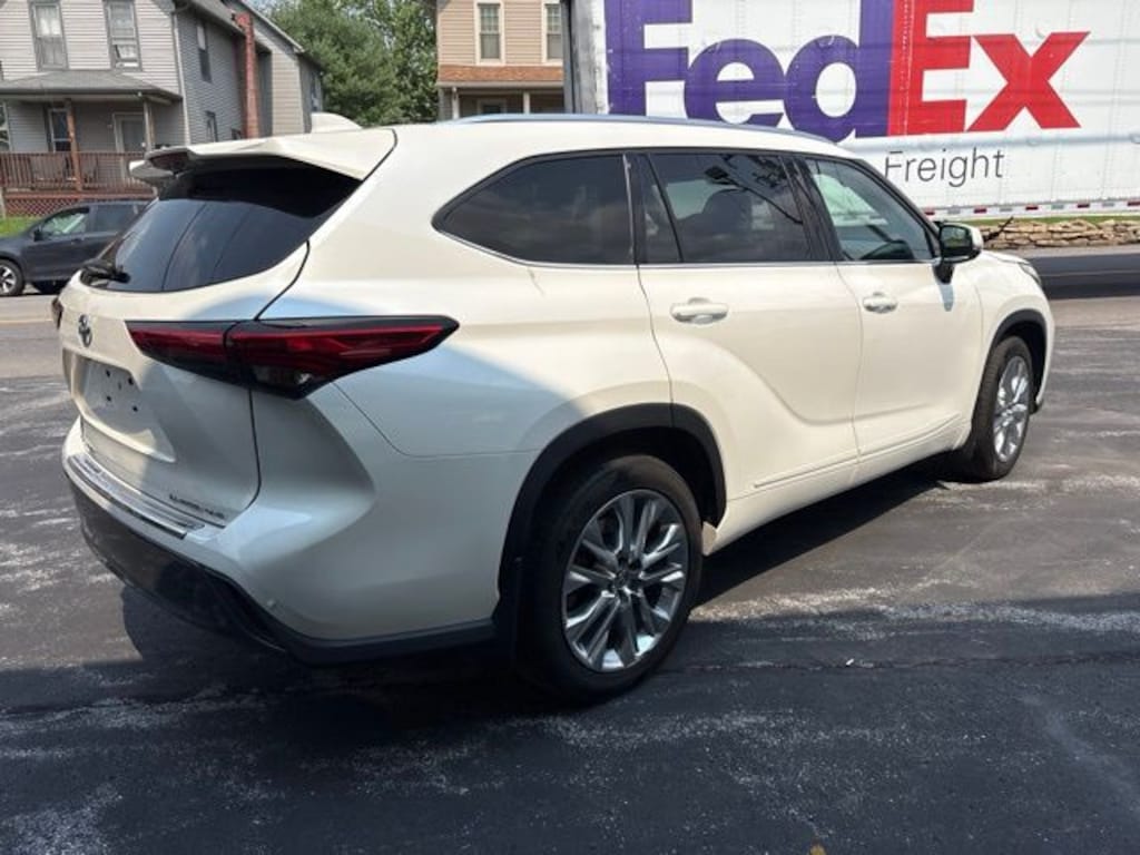 Used 2020 Toyota Highlander Limited SUV