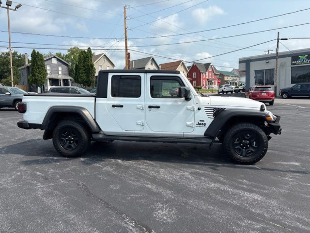 Used 2020 Jeep Gladiator Sport Truck
