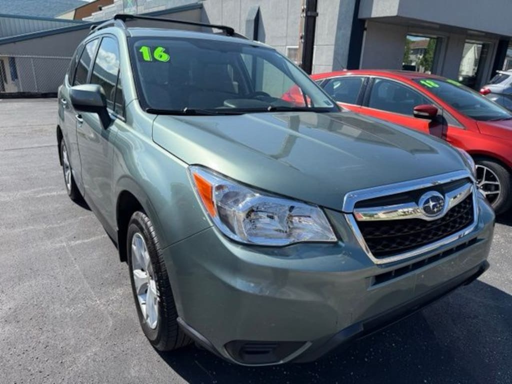 Used 2016 Subaru Forester 2.5i Premium SUV
