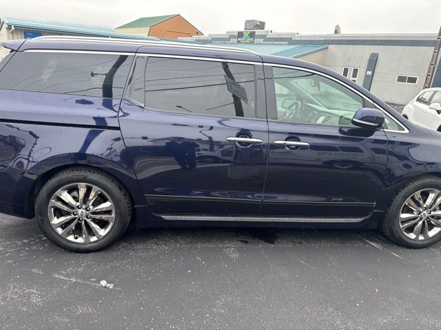 Used 2018 Kia Sedona SX Limited Minivan/Van