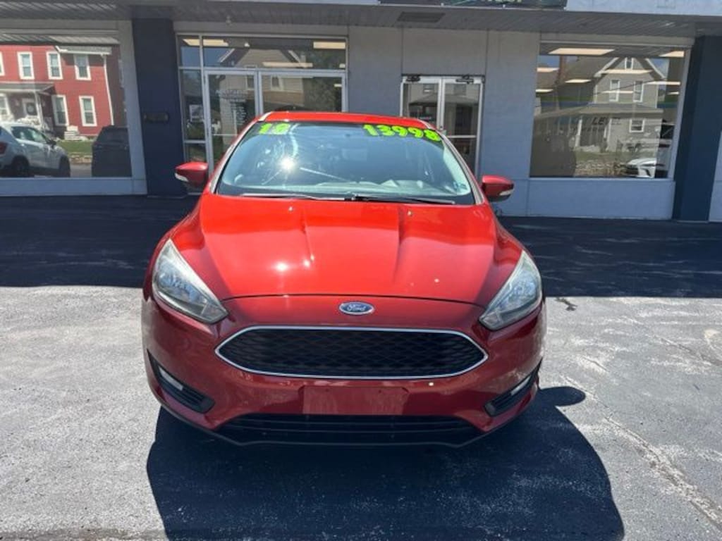 Used 2018 Ford Focus SEL Hatchback