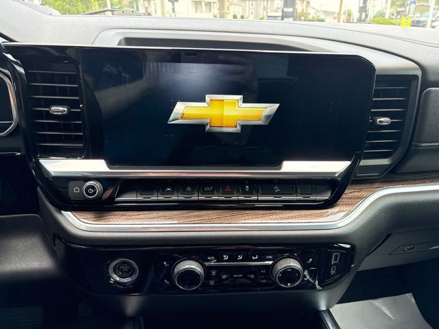 2022 Chevrolet Silverado 1500 RST - Photo 13