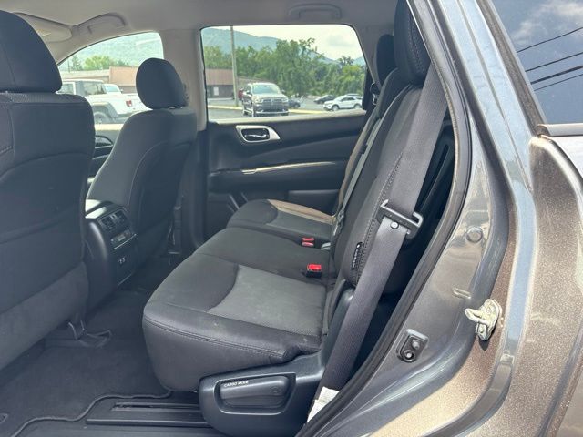 2020 Nissan Pathfinder SV - Photo 10