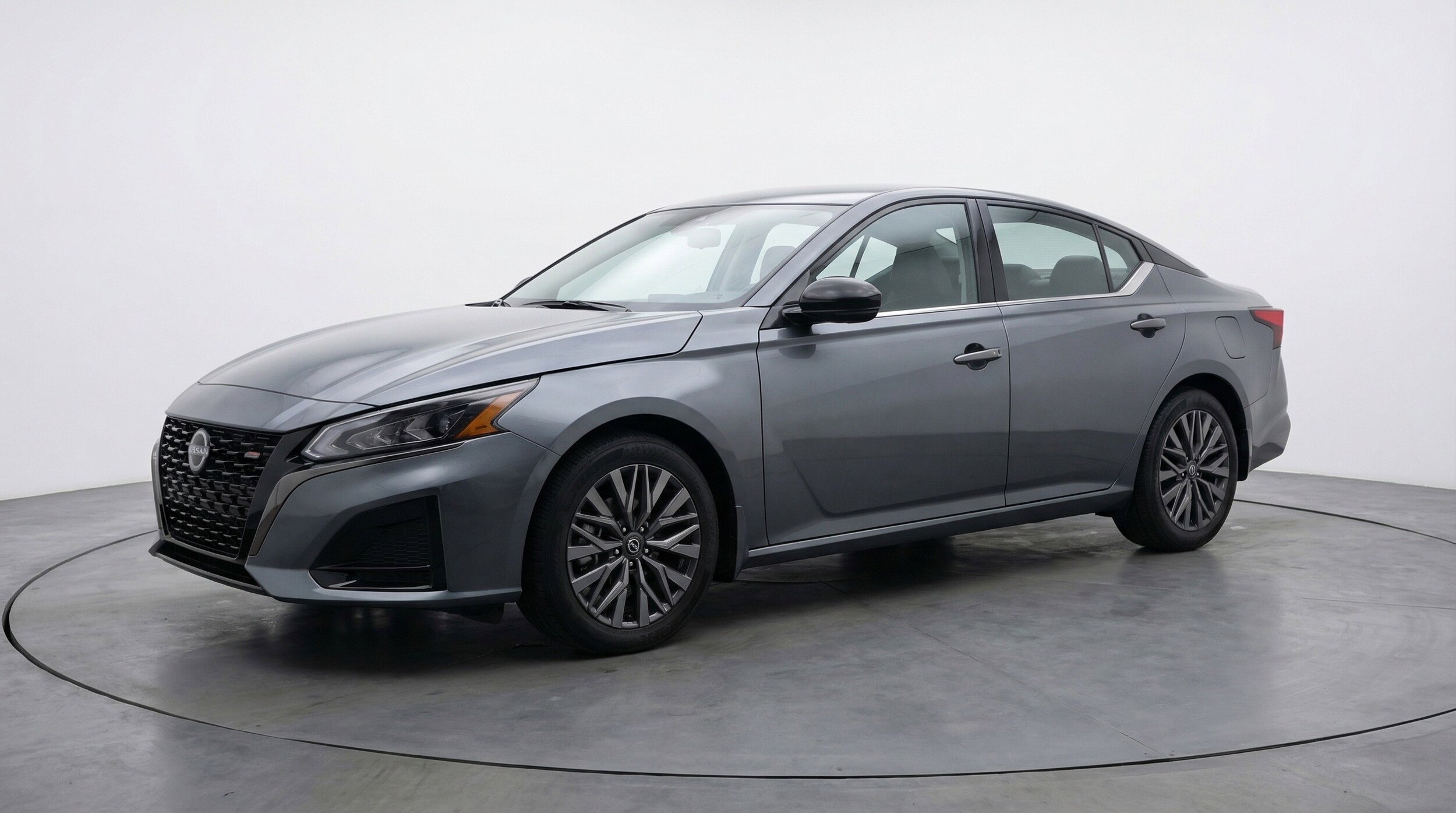 Thumbnail: 2025 Nissan Altima - 3