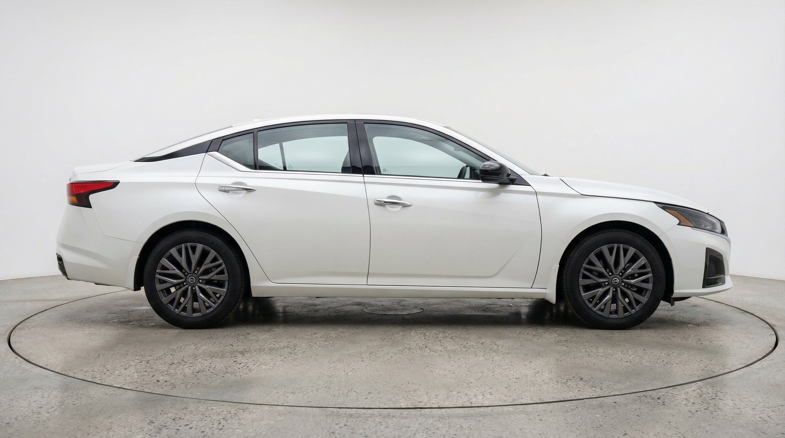 Thumbnail: 2025 Nissan Altima - 10