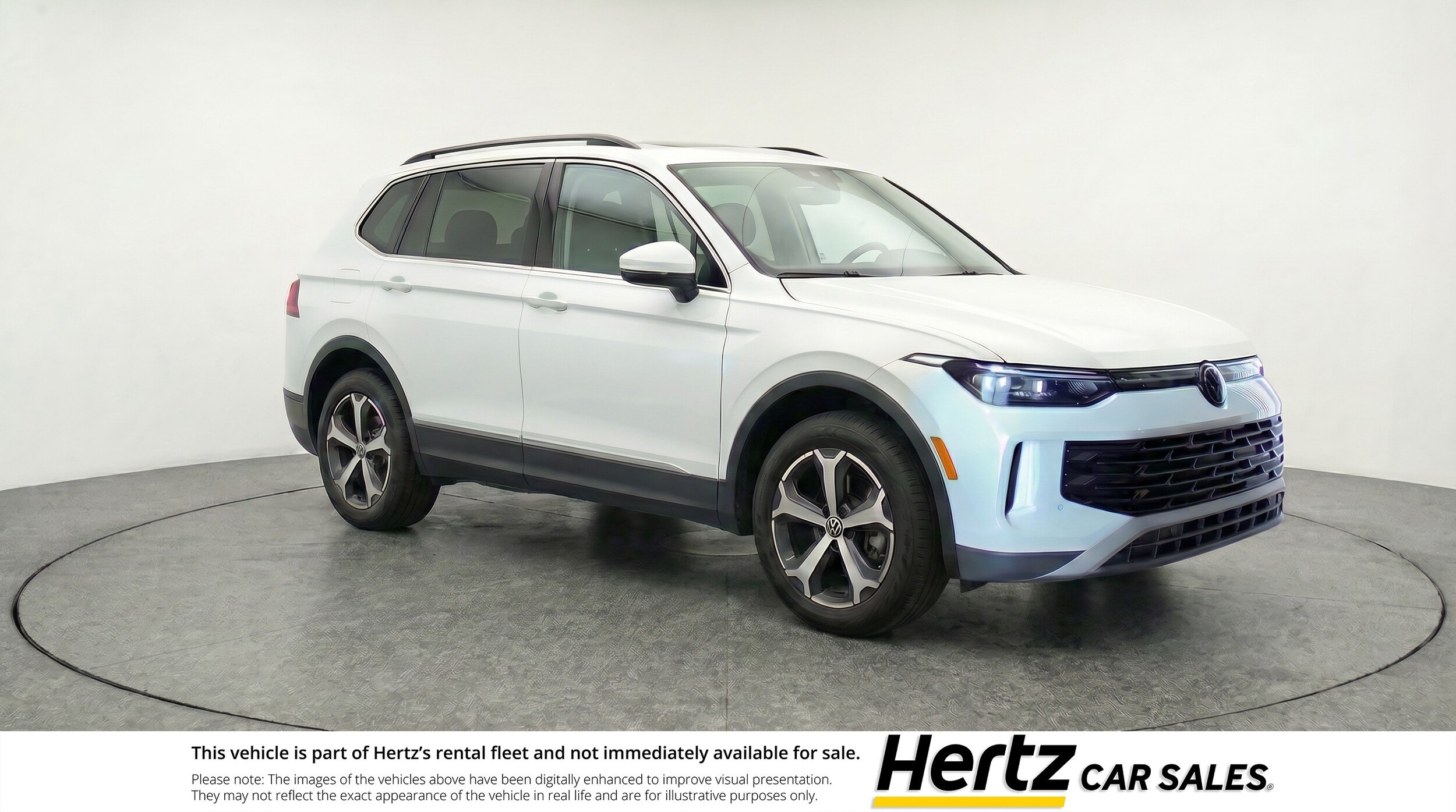 Thumbnail: 2026 Volkswagen Tiguan - 1