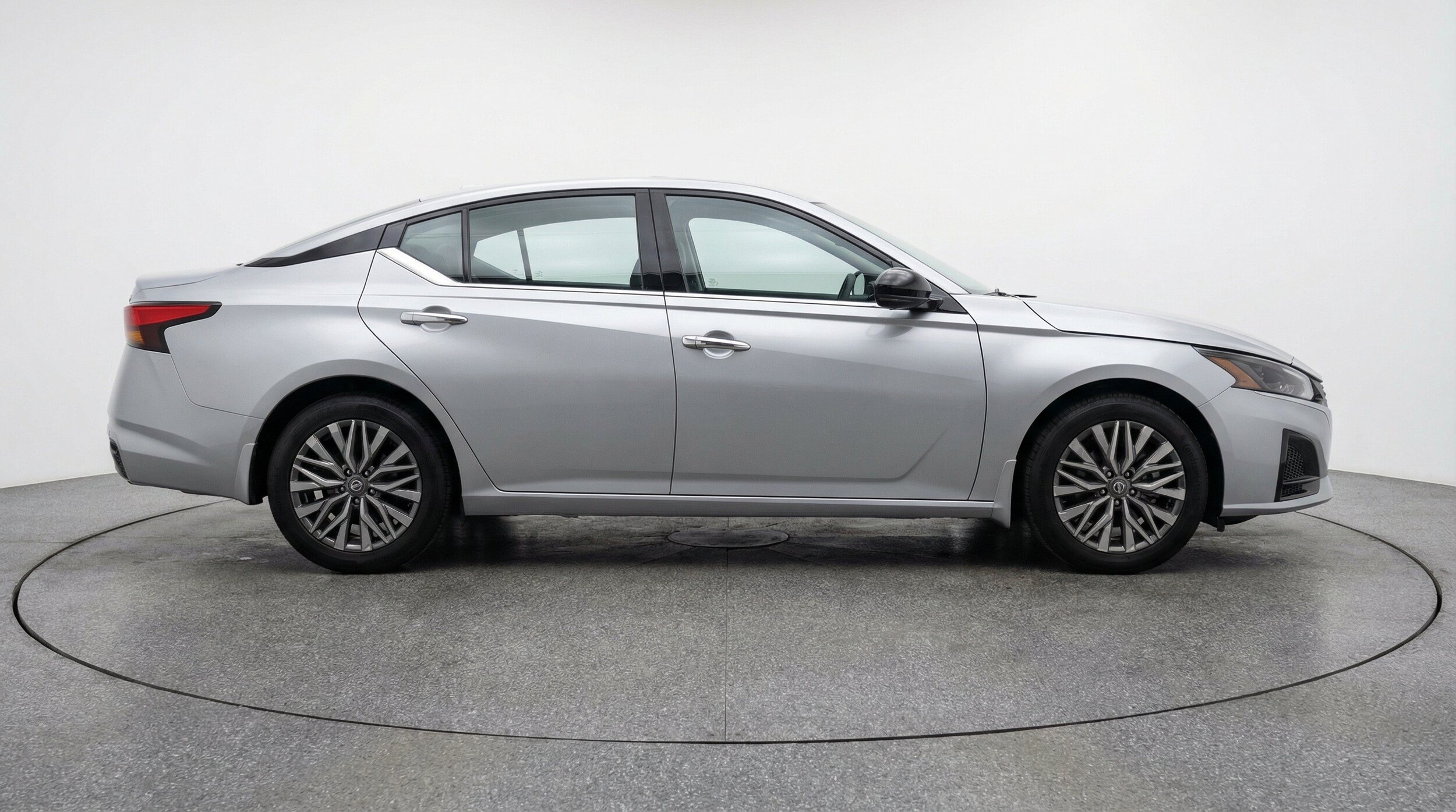 Thumbnail: 2025 Nissan Altima - 11