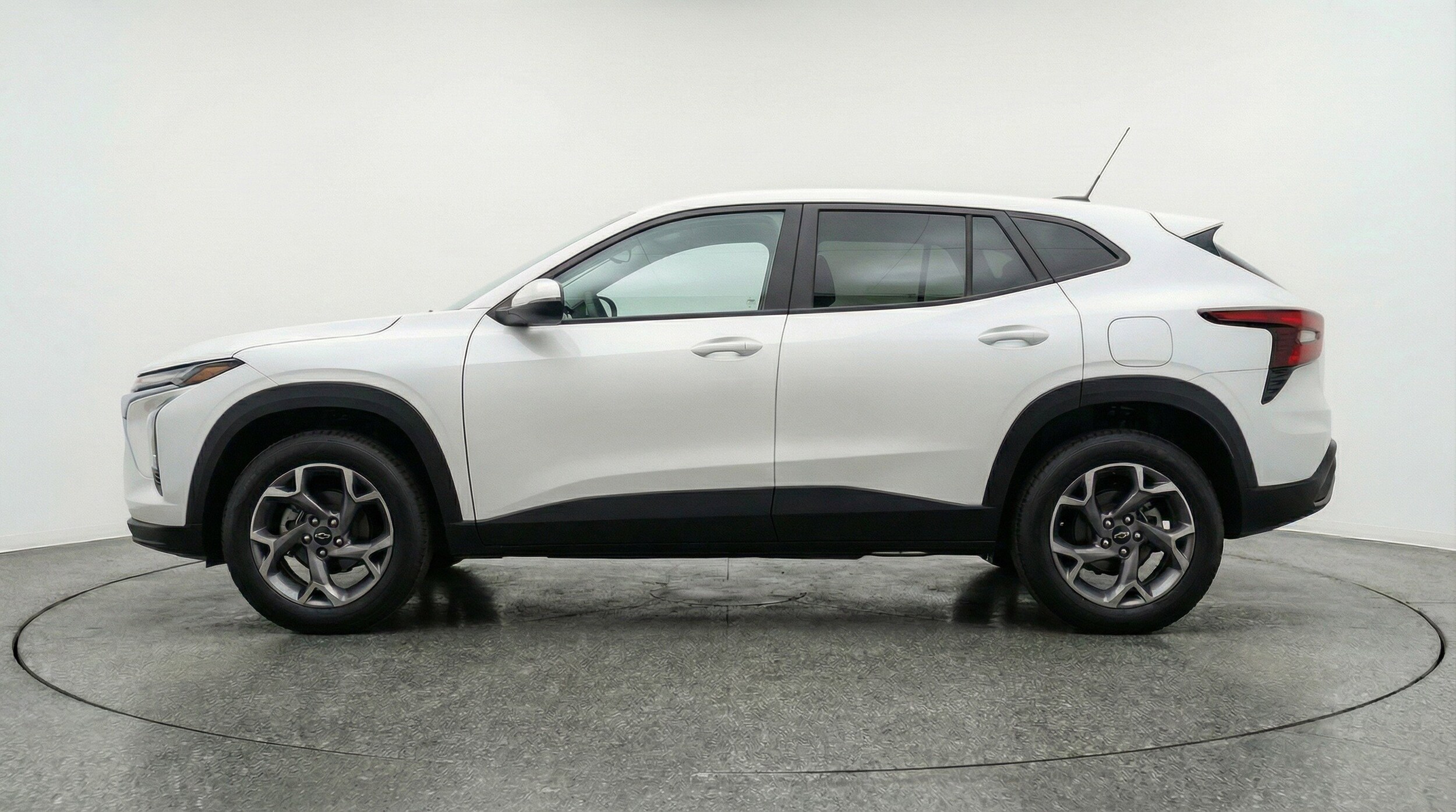 Thumbnail: 2025 Chevrolet Trax - 5