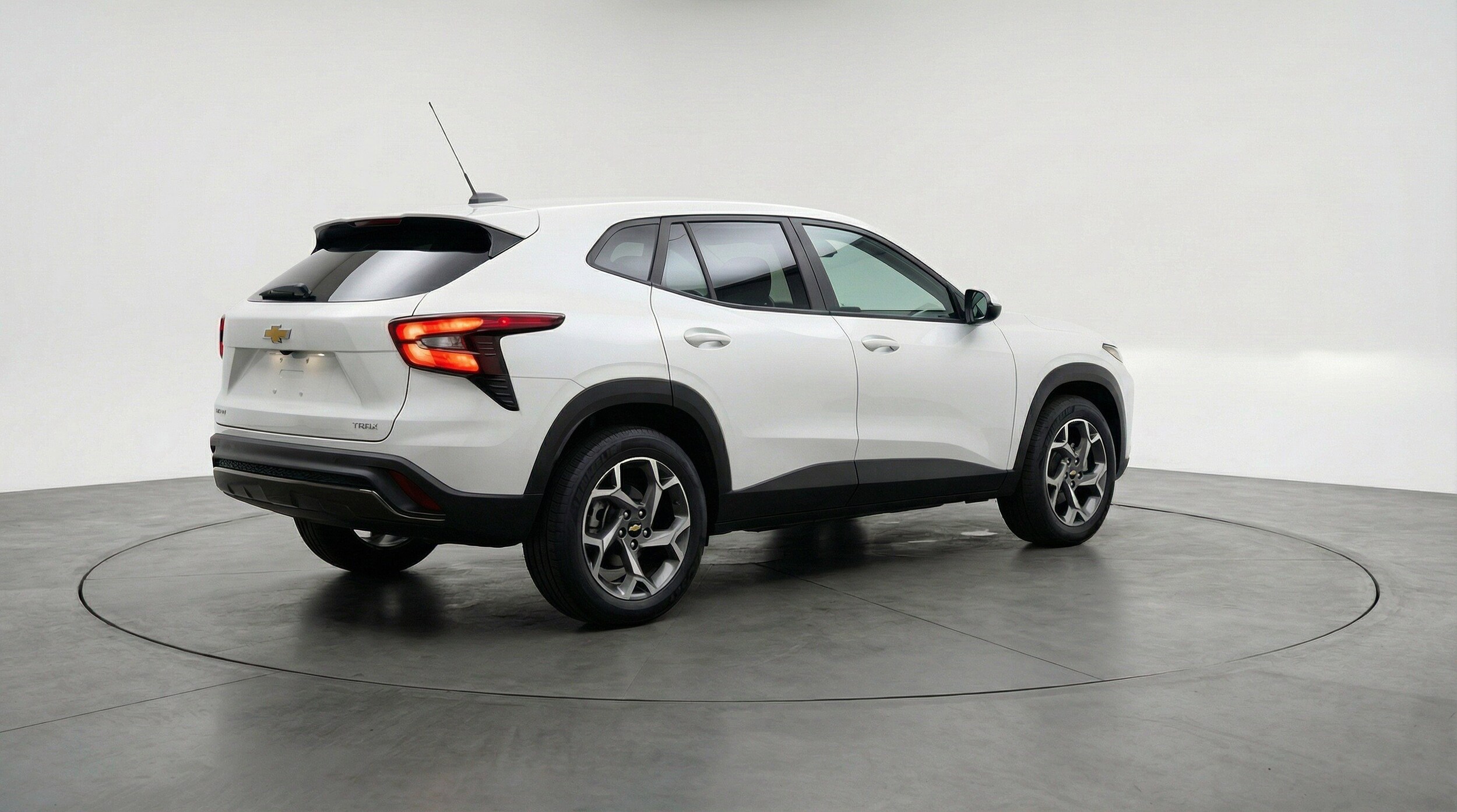 Thumbnail: 2025 Chevrolet Trax - 9