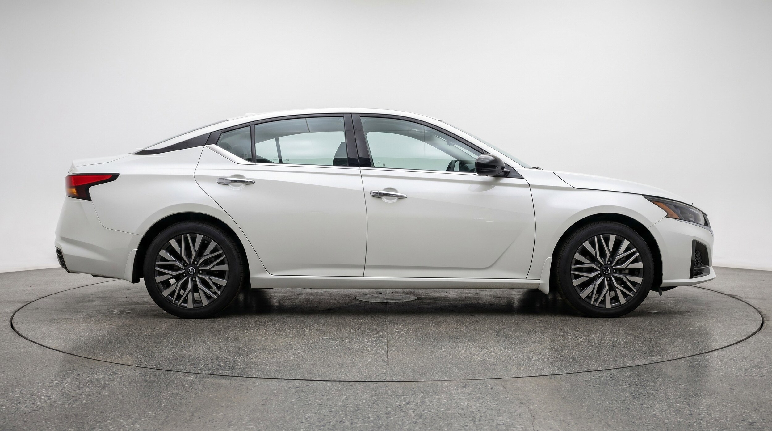 Thumbnail: 2025 Nissan Altima - 11