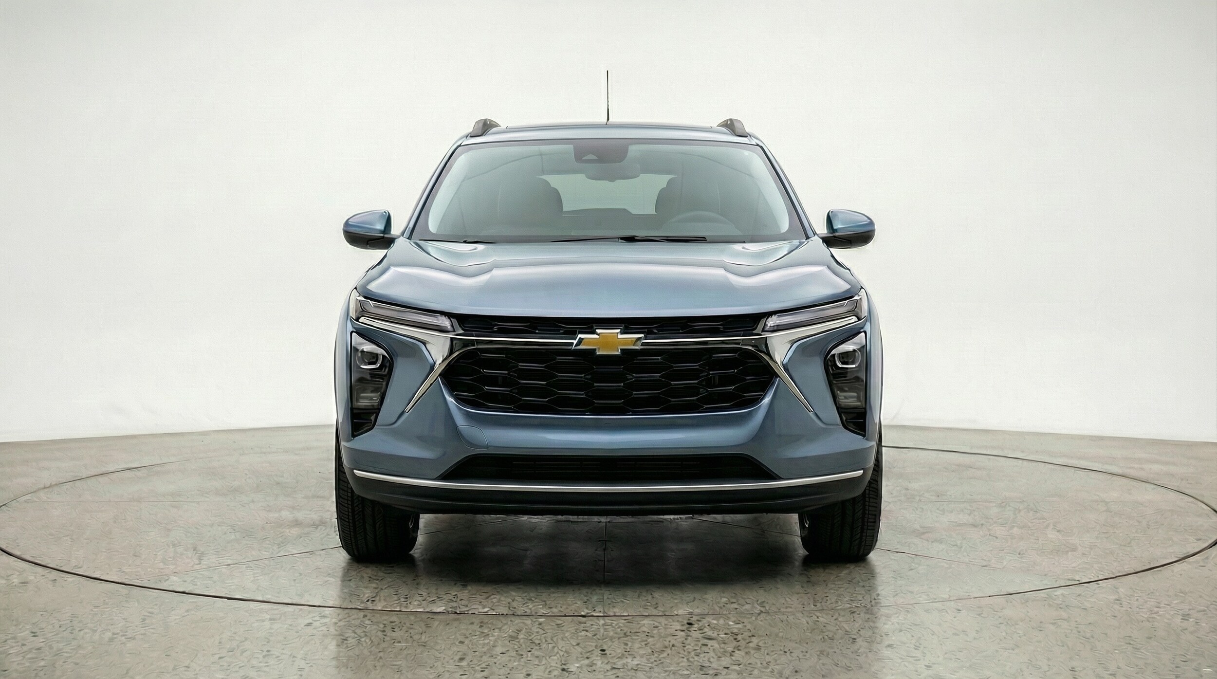 Thumbnail: 2025 Chevrolet Trax - 2