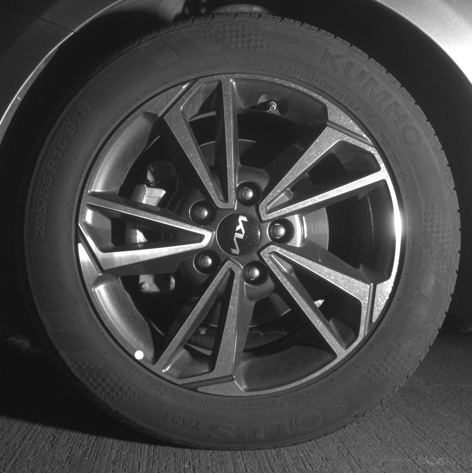 Thumbnail: 2023 Kia Forte - 9