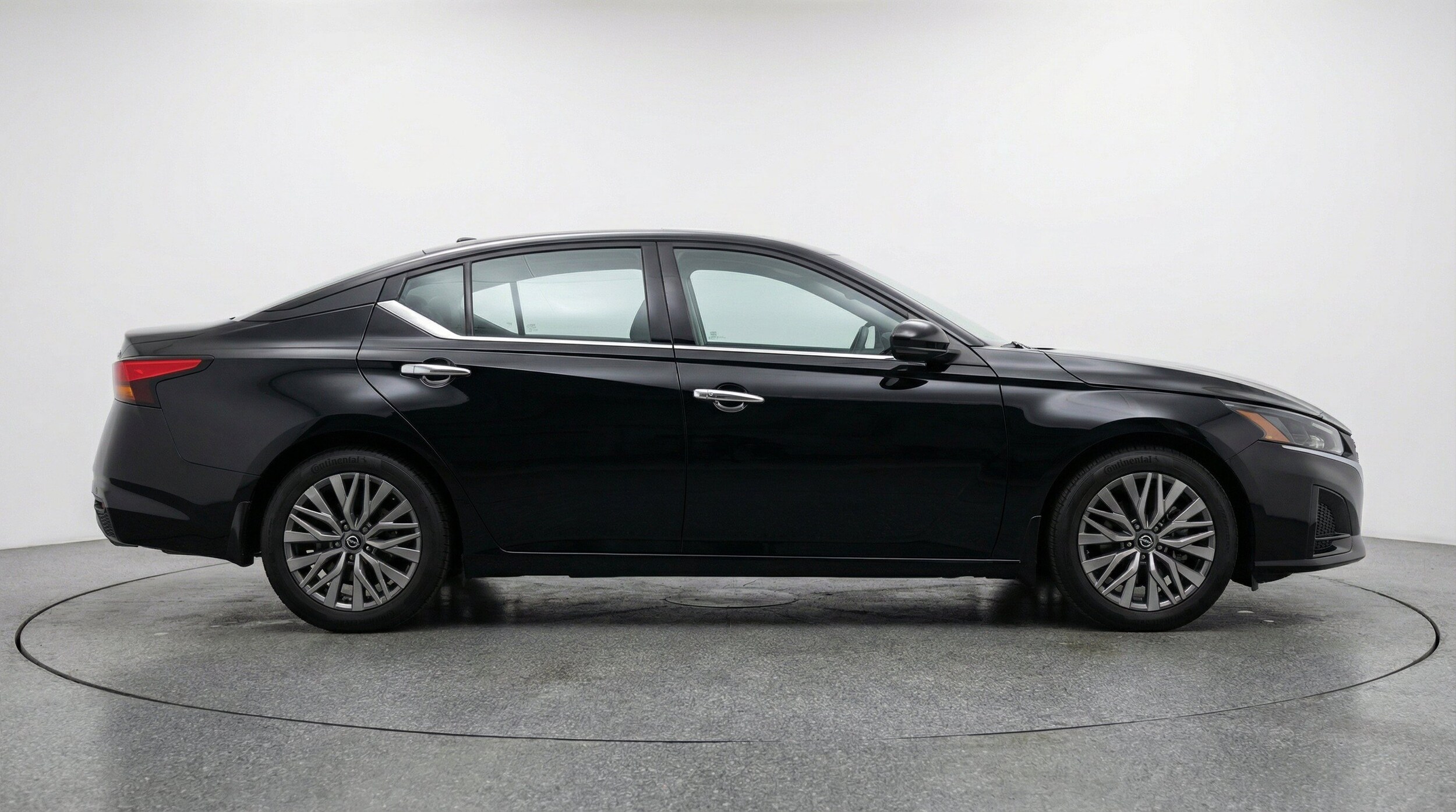 Thumbnail: 2025 Nissan Altima - 11