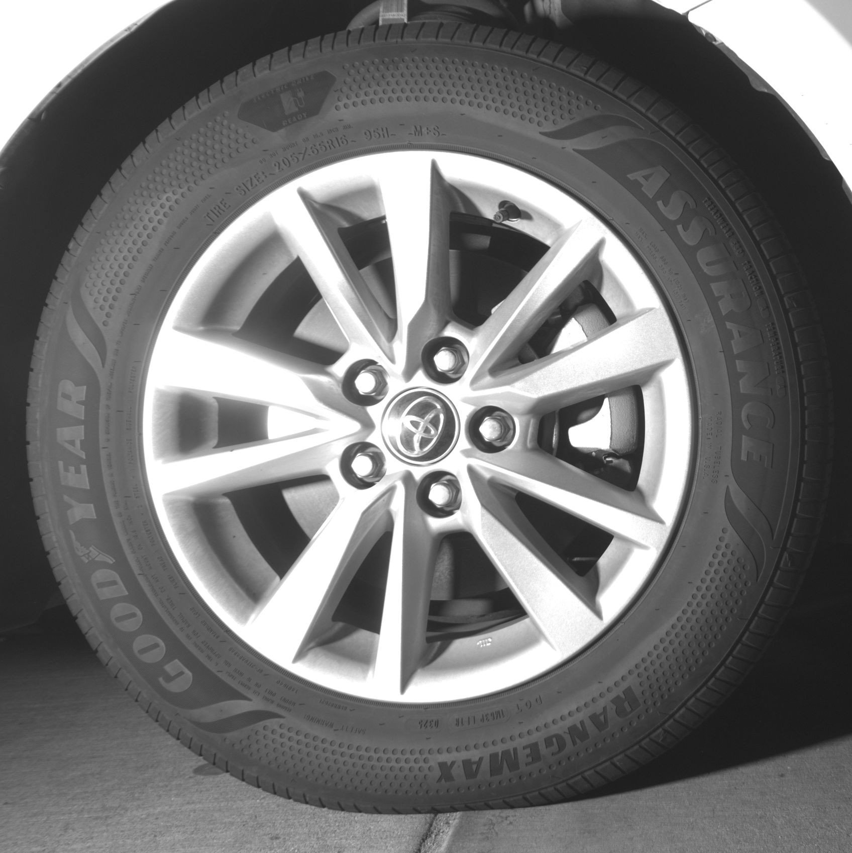 Thumbnail: 2025 Toyota Camry - 13