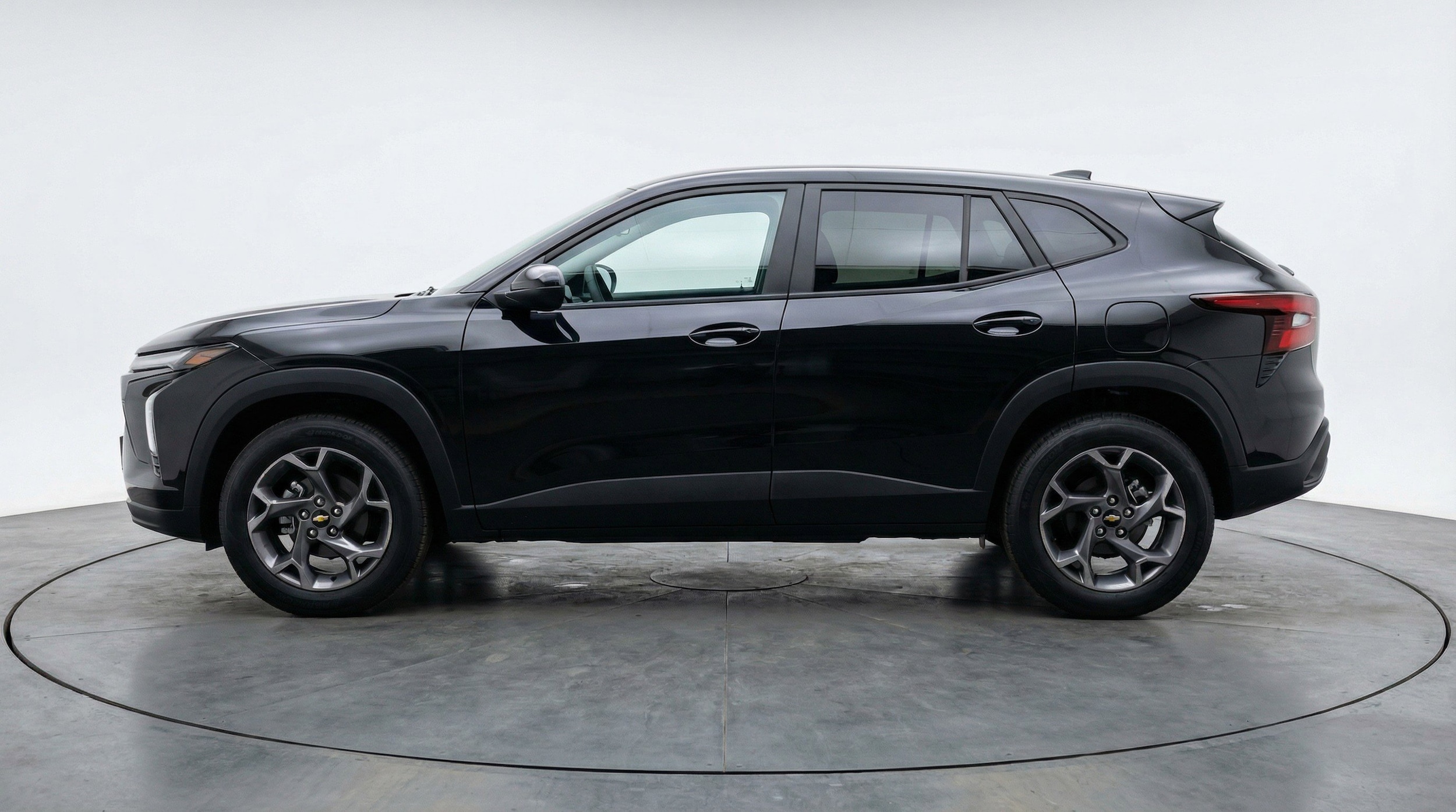 Thumbnail: 2025 Chevrolet Trax - 5