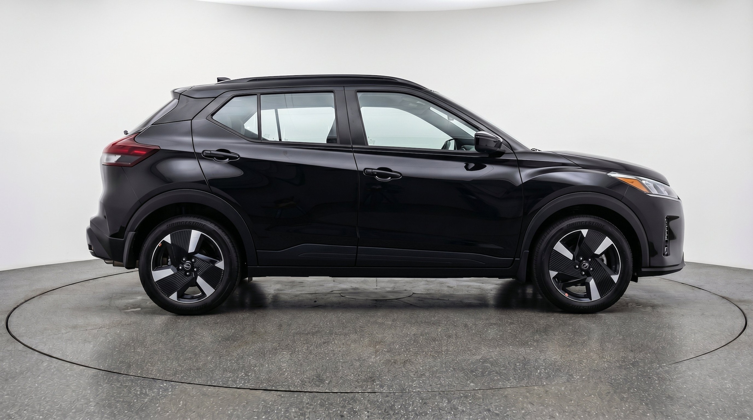 Thumbnail: 2026 Nissan Kicks - 11