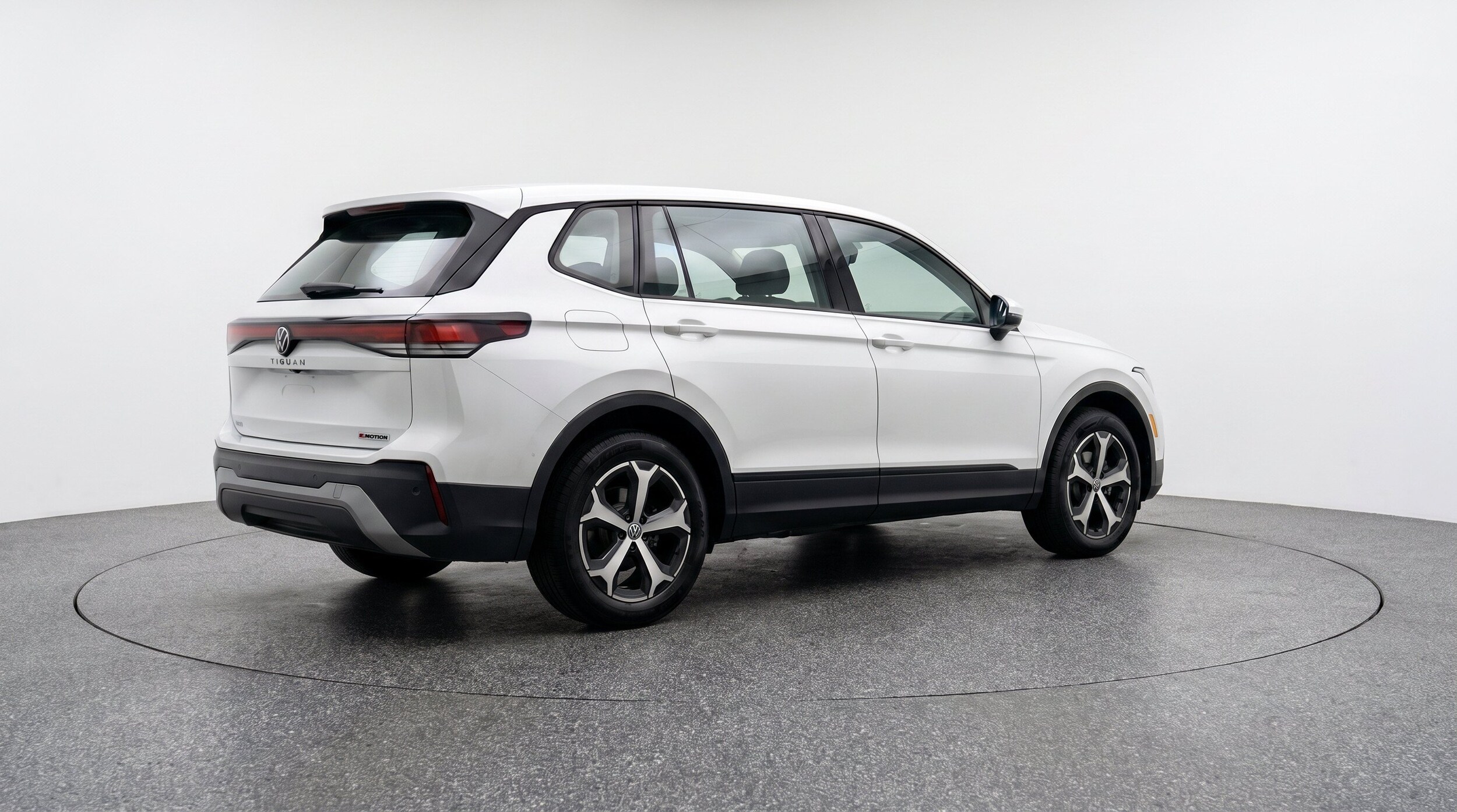 Thumbnail: 2026 Volkswagen Tiguan - 9