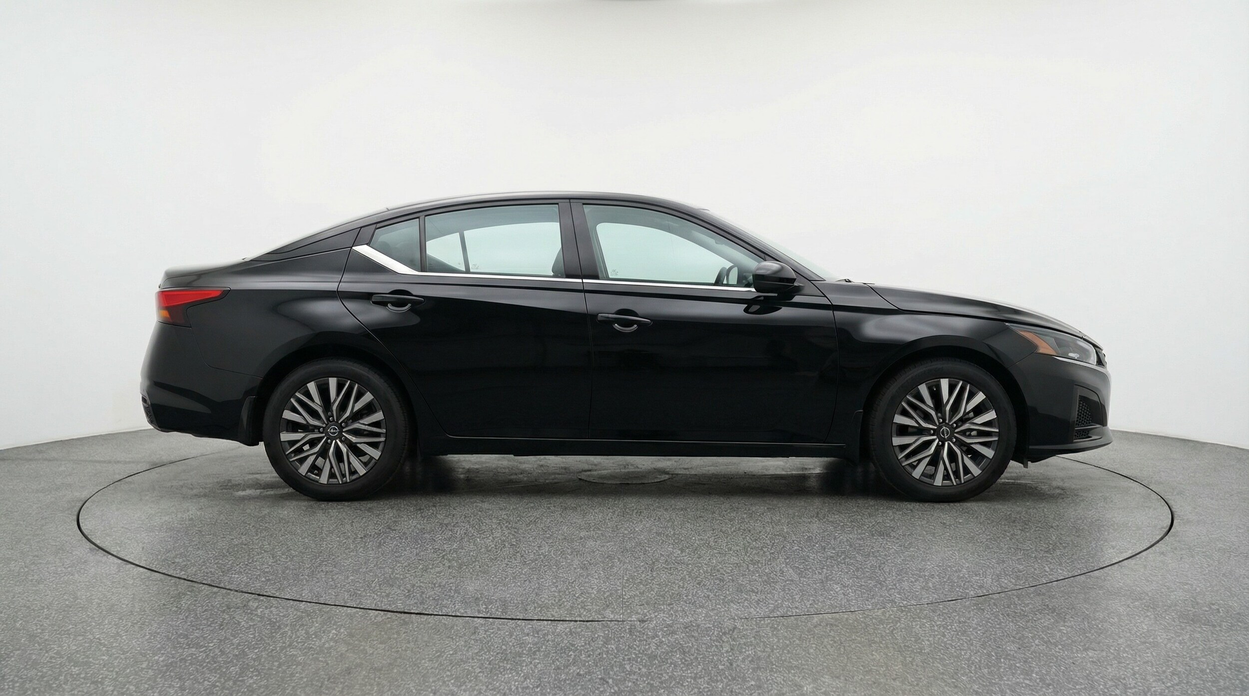 Thumbnail: 2025 Nissan Altima - 8