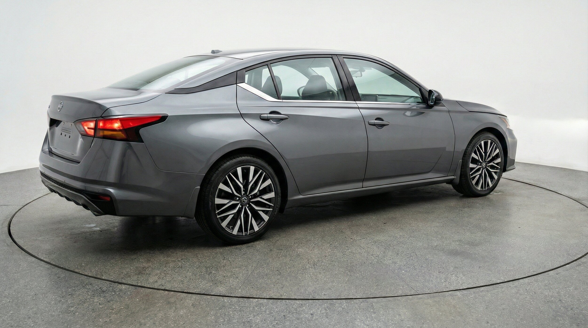 Thumbnail: 2025 Nissan Altima - 9