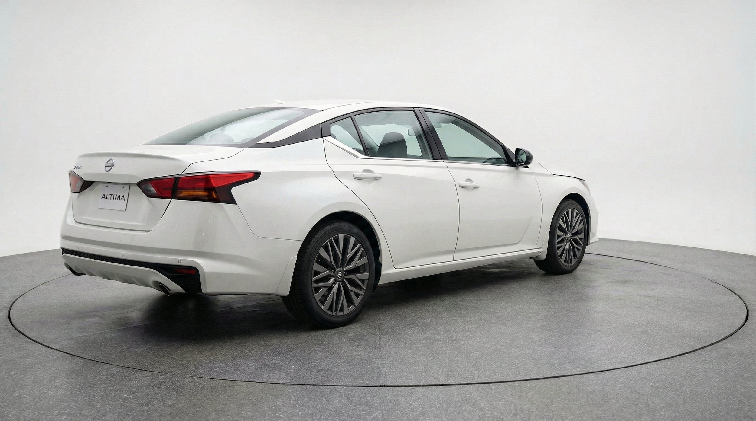 Thumbnail: 2025 Nissan Altima - 9