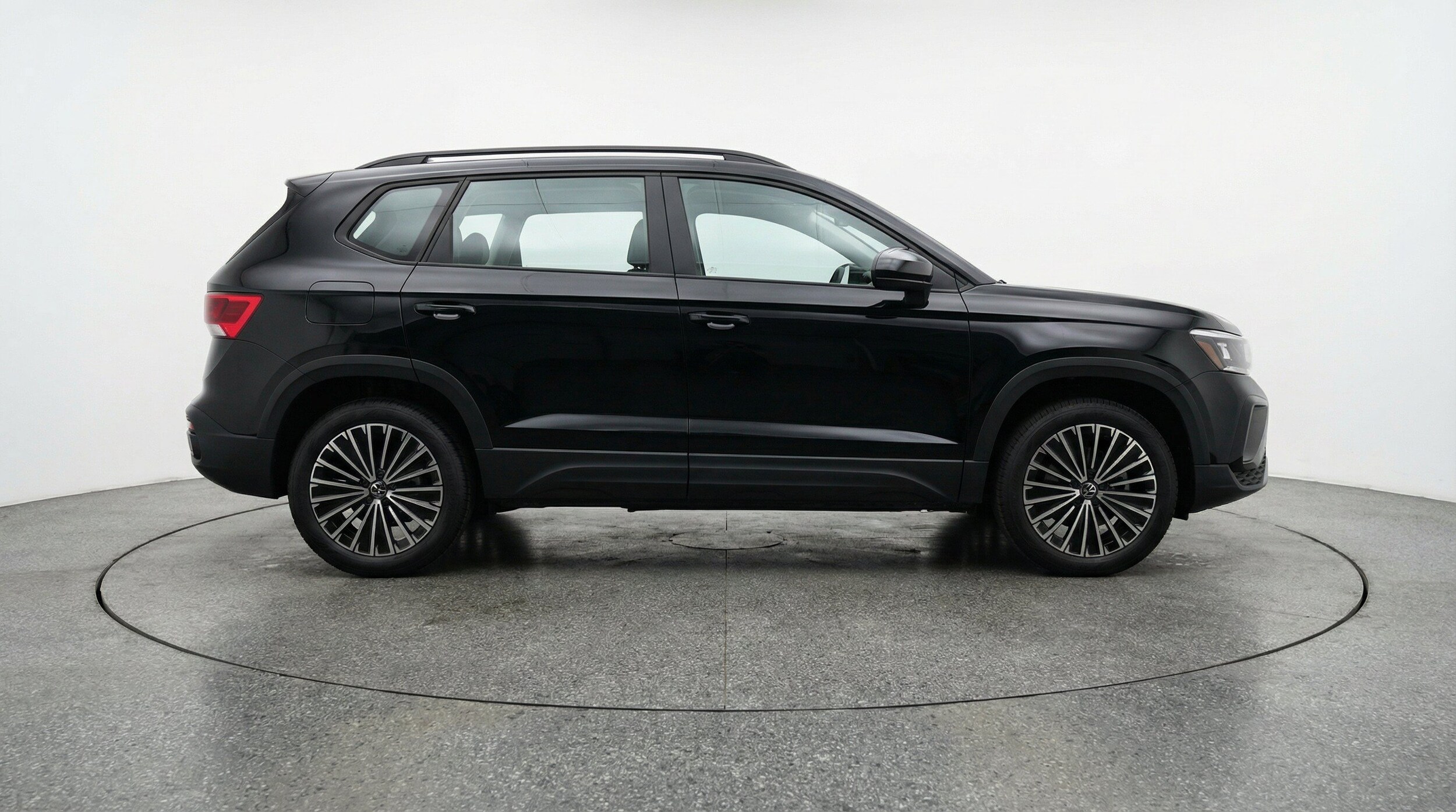 Thumbnail: 2026 Volkswagen Taos - 11