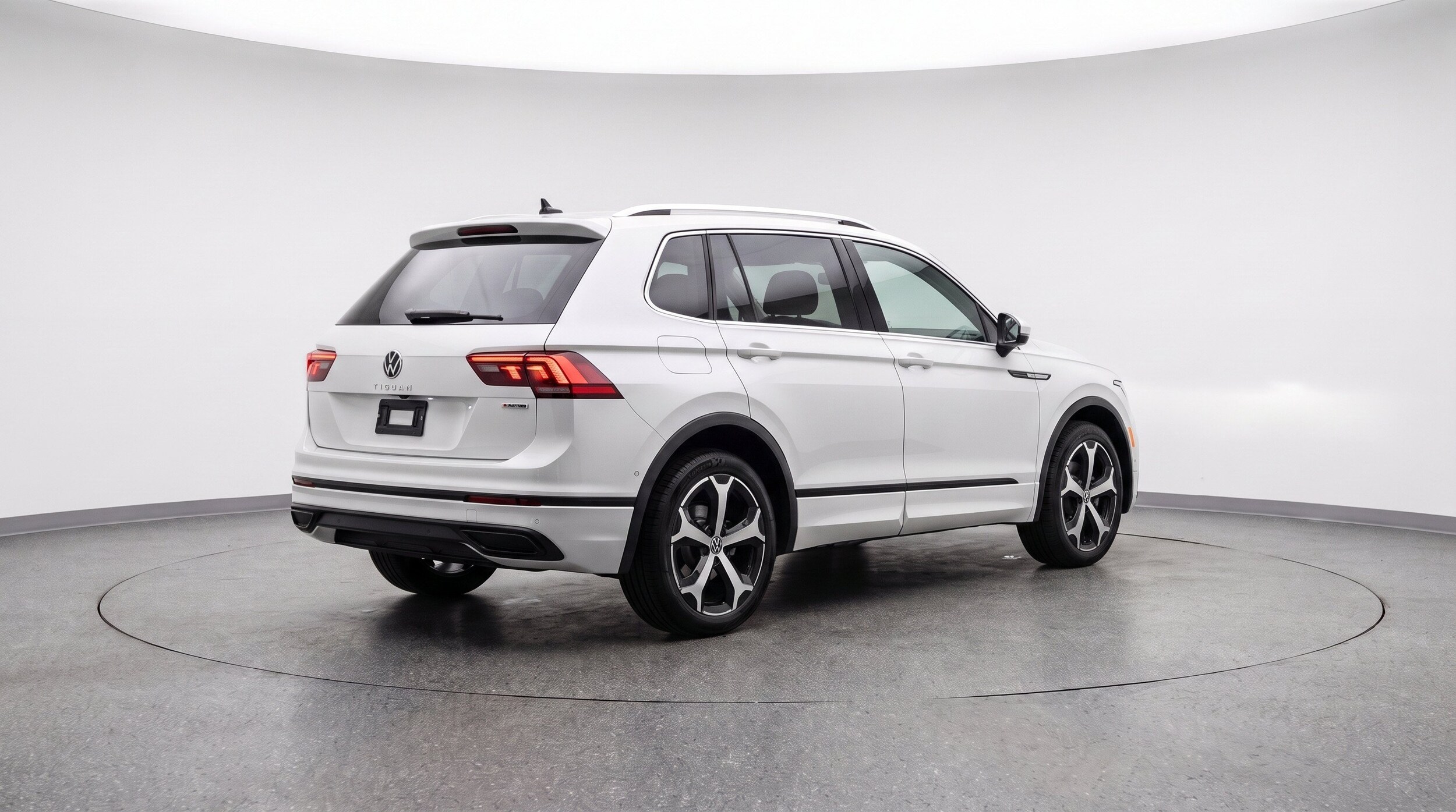 Thumbnail: 2026 Volkswagen Tiguan - 9