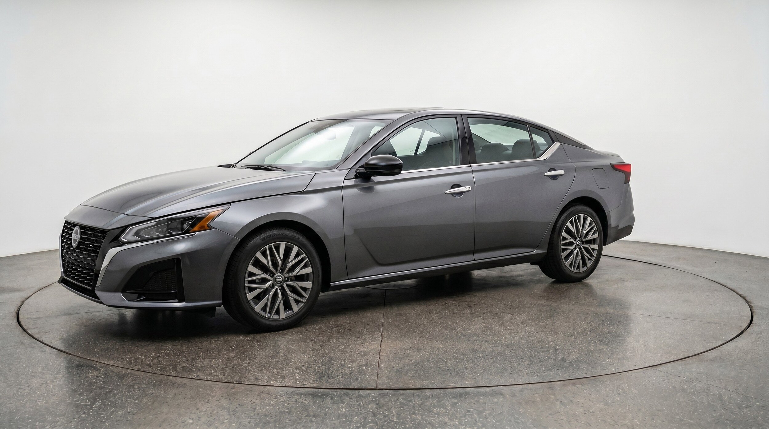 Thumbnail: 2025 Nissan Altima - 3