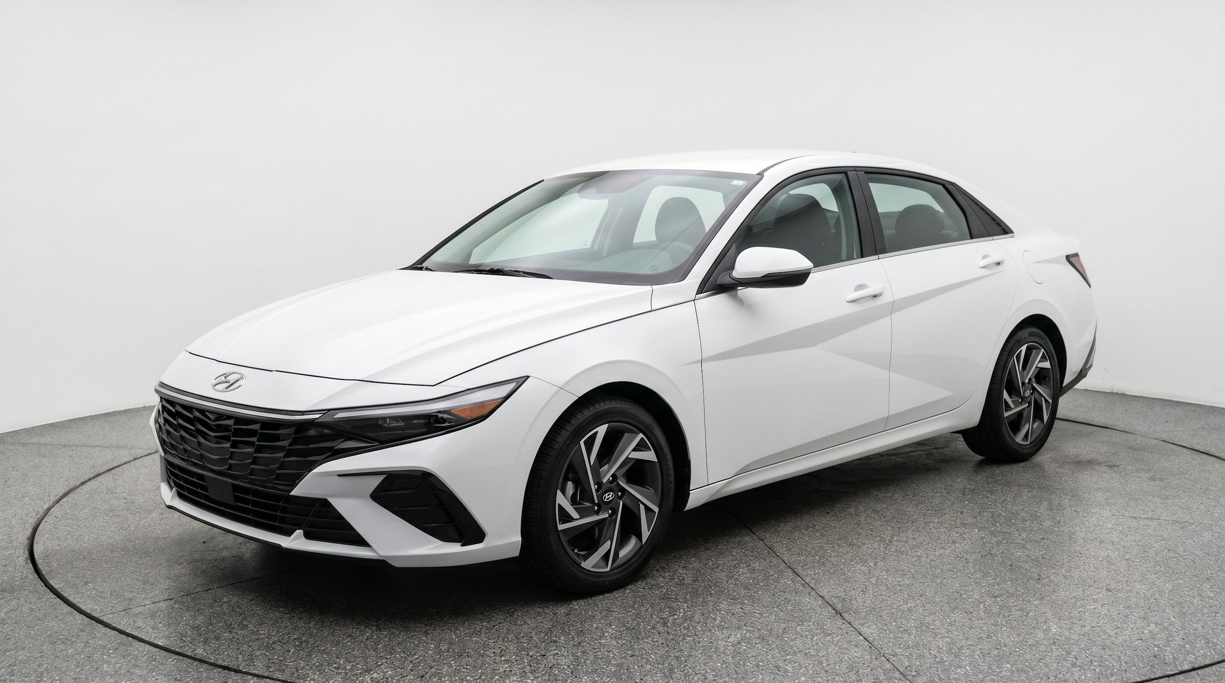 Thumbnail: 2025 Hyundai Elantra - 3
